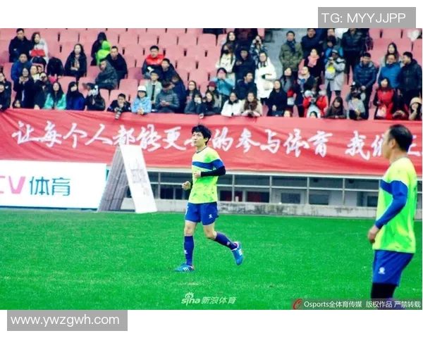 足球明星颁奖典礼上的经典歌曲名称及其背后的故事揭秘